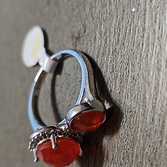 Genuine Red Quartz ring - Picture 2 of 4